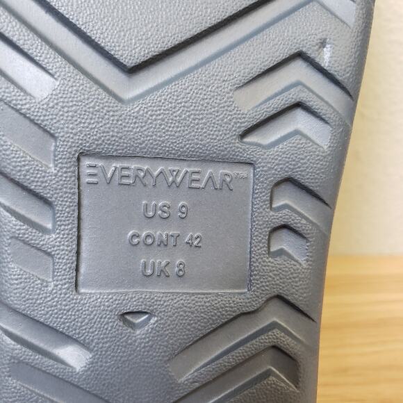 Totes Men's 9 Everywear Flip Flop Sandals Solid Black Lightweight Casual Comfort - Picture 6 of 6